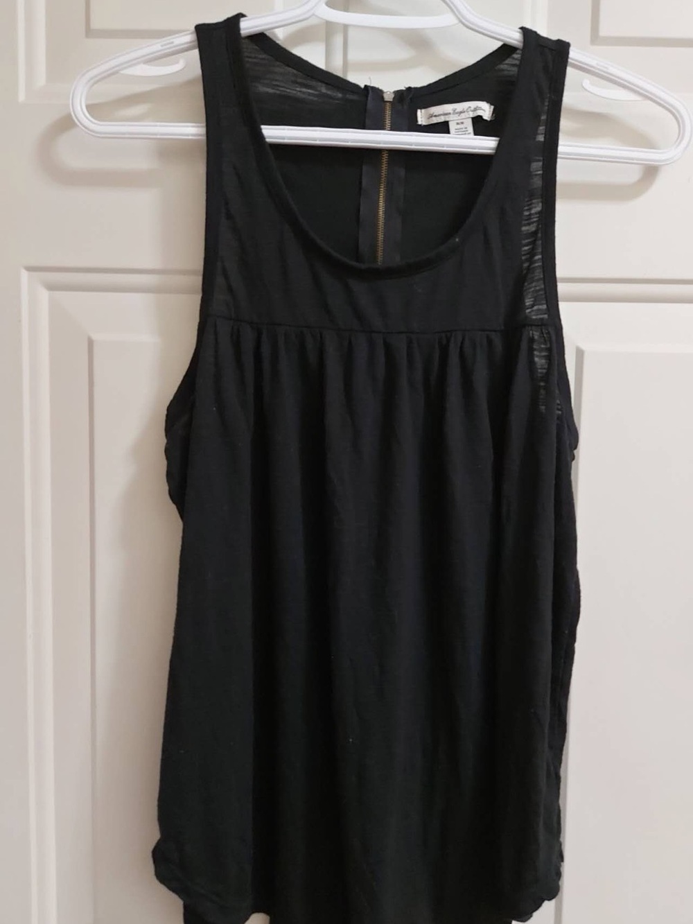 American Eagle black sleeveless top